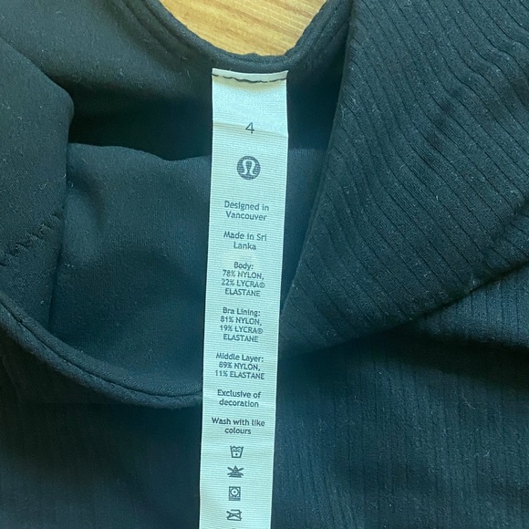 Lululemon top - Picture 2 of 4